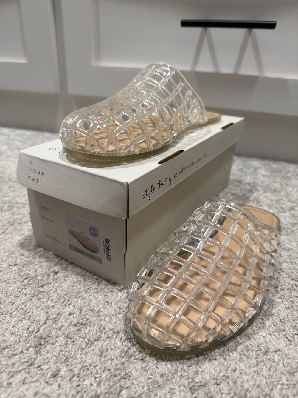 Clear Jelly Slides, size 6.5